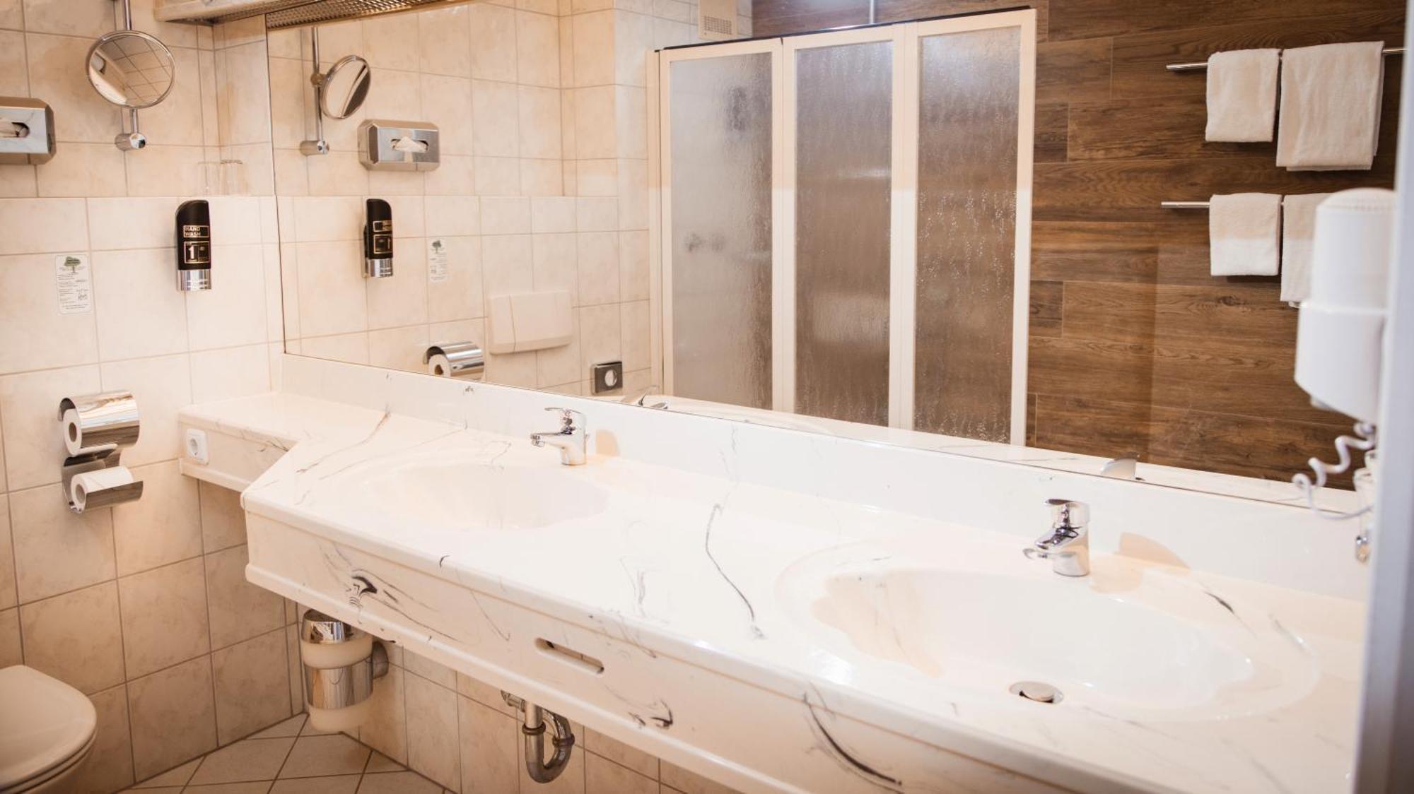 Sure Hotel By Best Western Rhoen Garden Poppenhausen Extérieur photo
