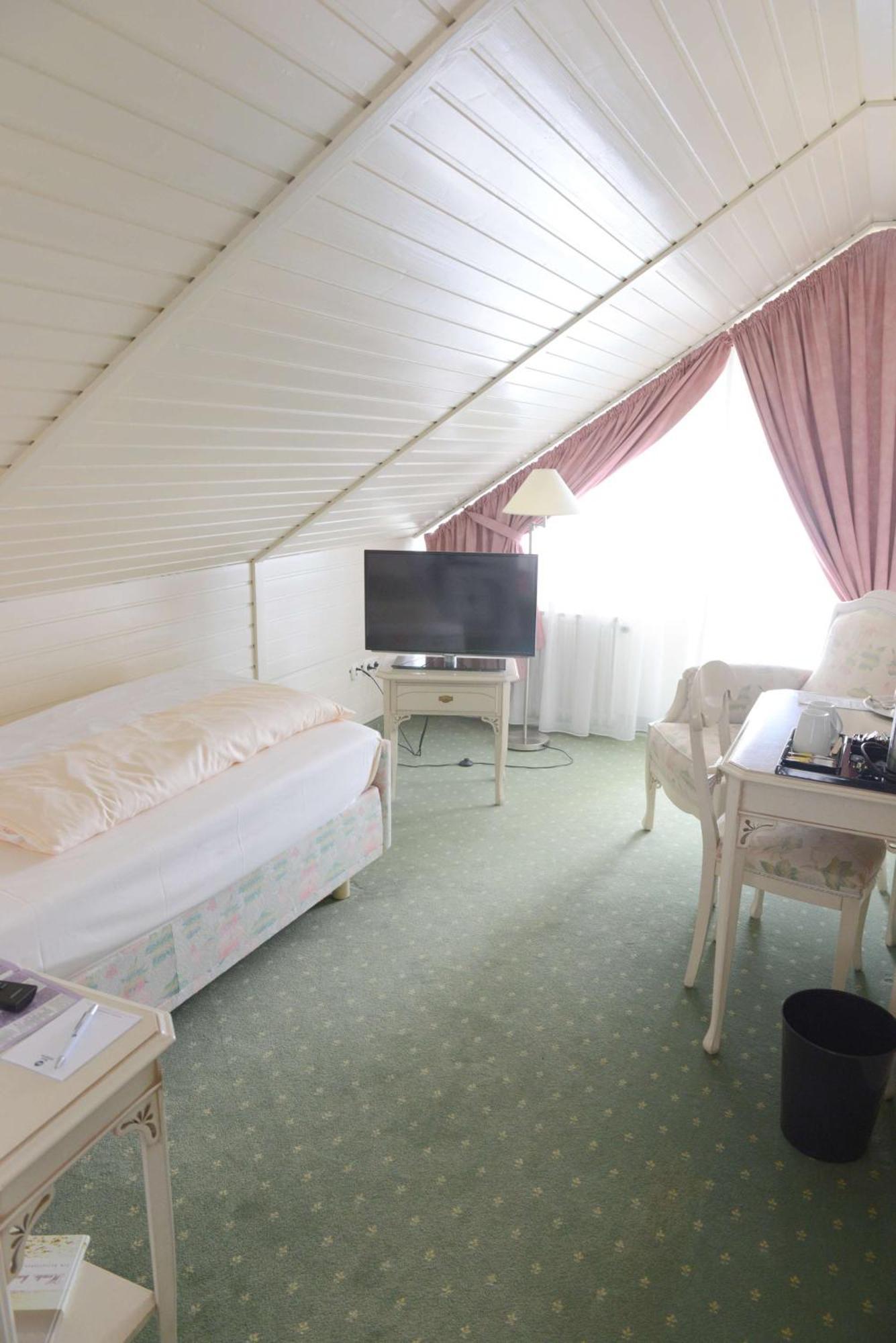 Sure Hotel By Best Western Rhoen Garden Poppenhausen Extérieur photo