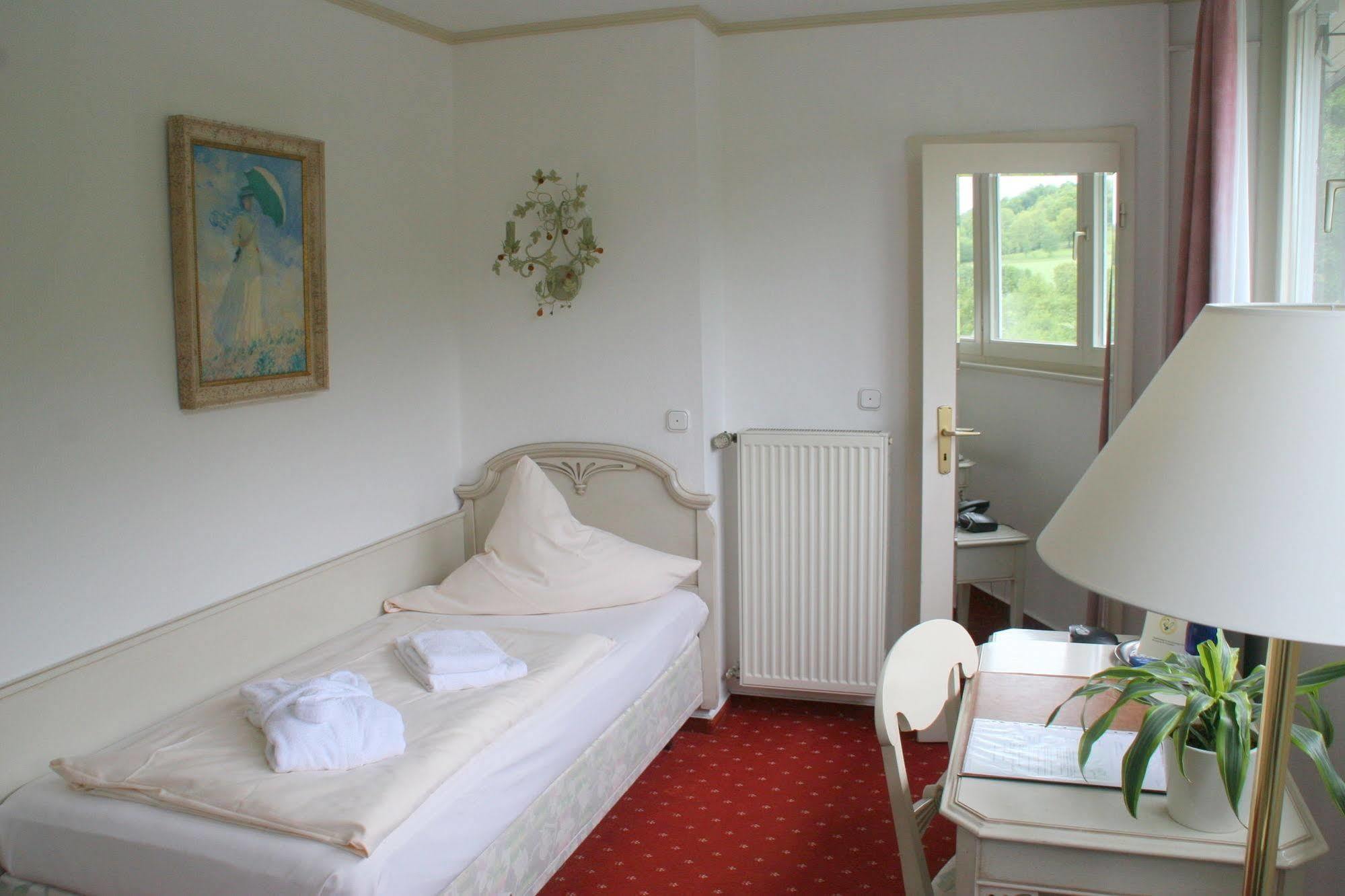 Sure Hotel By Best Western Rhoen Garden Poppenhausen Extérieur photo